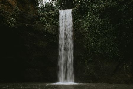 Gushing Cascades Captured