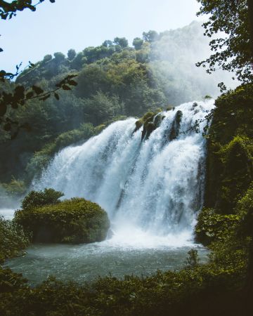 Rushing Cascades Capture